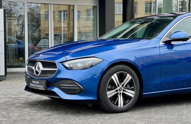 Mercedes-Benz Klasa C cena 227900 przebieg: 3400, rok produkcji 2023 z Warszawa małe 121